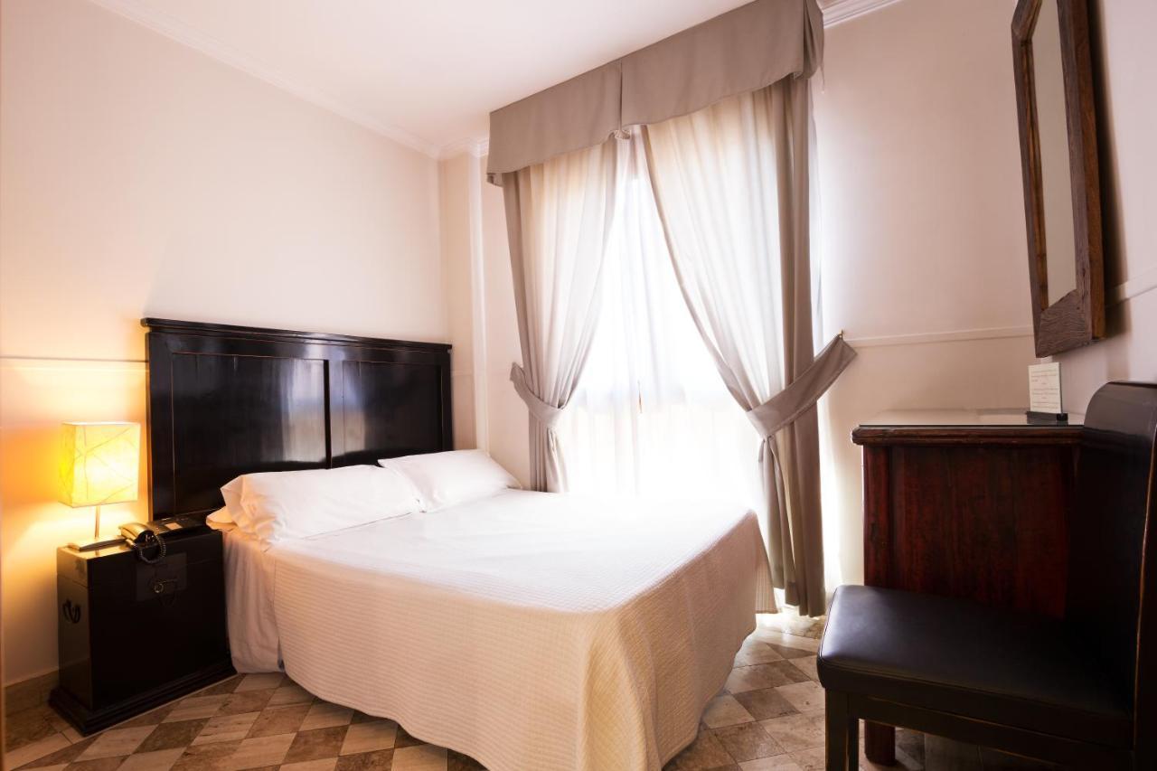 Hotel Boutique Reina Mora Granada Exterior photo